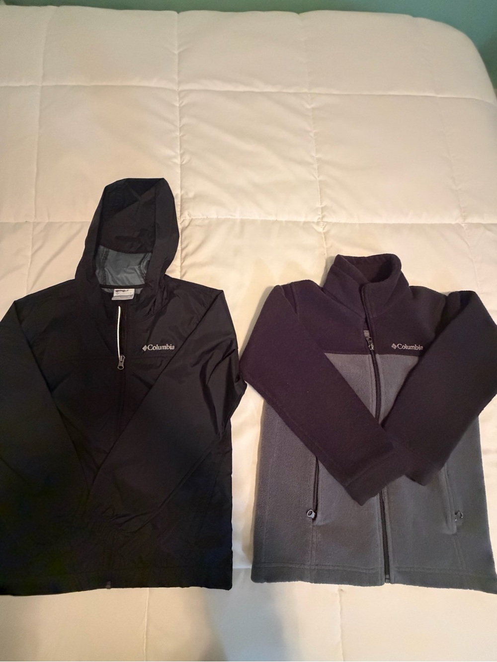 Columbia Kids Fleece & Rain Jacket. Lot of 2 coats. Size small (8) Black Gray